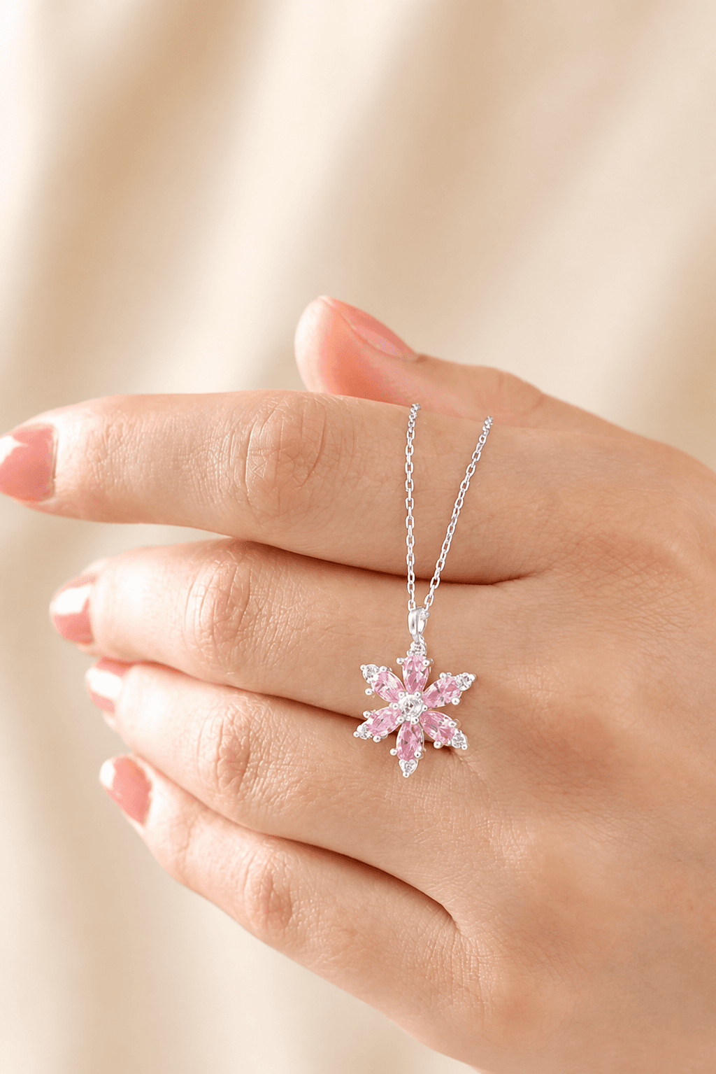 925 Ayar Gümüş Zincirli Pembe Damla Taşlı Lotus Kamelya Çiçeği Kolye
